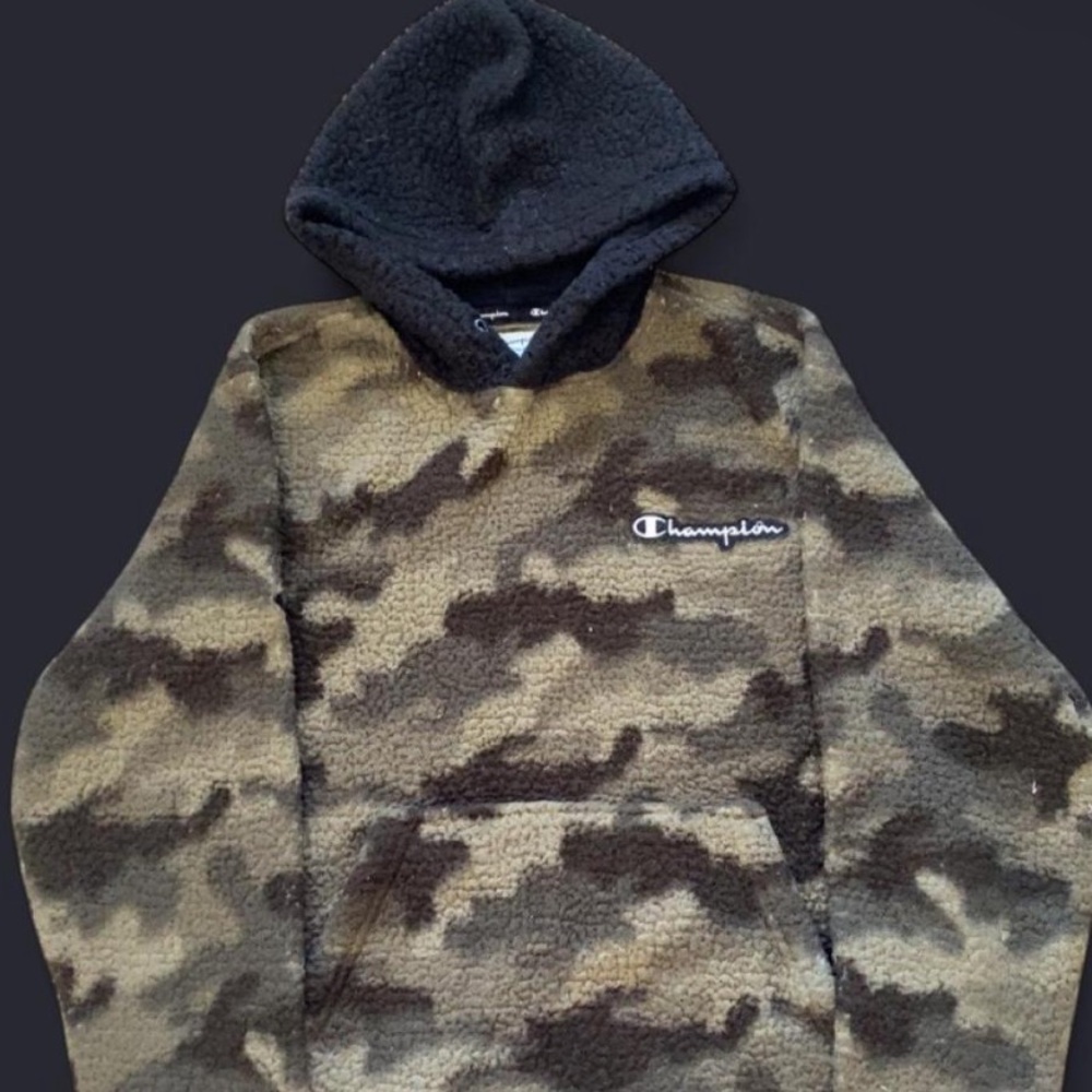 small camo champion hoodie, barely used